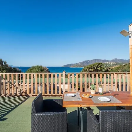 1-minute Walk To The Beach- Large Equipped Apartment *