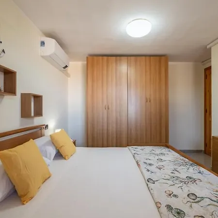 1-minute Walk To The Beach- Large Equipped * Marongiu
