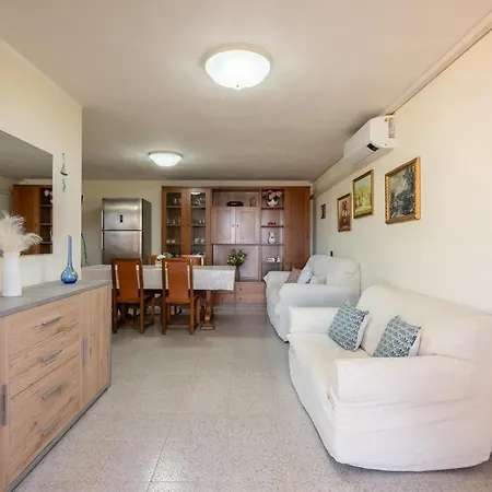 1-minute Walk To The Beach- Large Equipped Marongiu