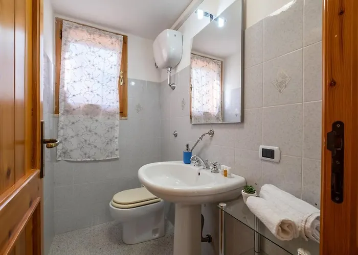 Apartment Private Pool - 1 Minute From The Sea - Ampia E Accessoriata