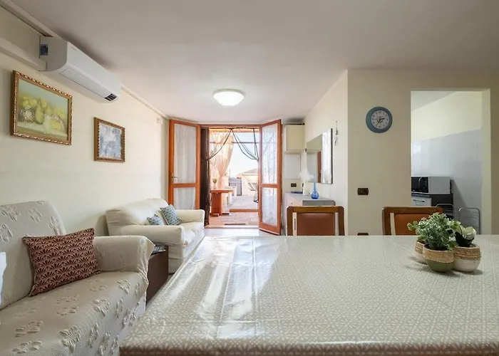 Appartamento Private Pool - 1 Minute From The Sea - Ampia E Accessoriata